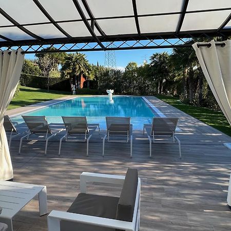 Villa Angela - Italian Homing Desenzano del Garda Buitenkant foto