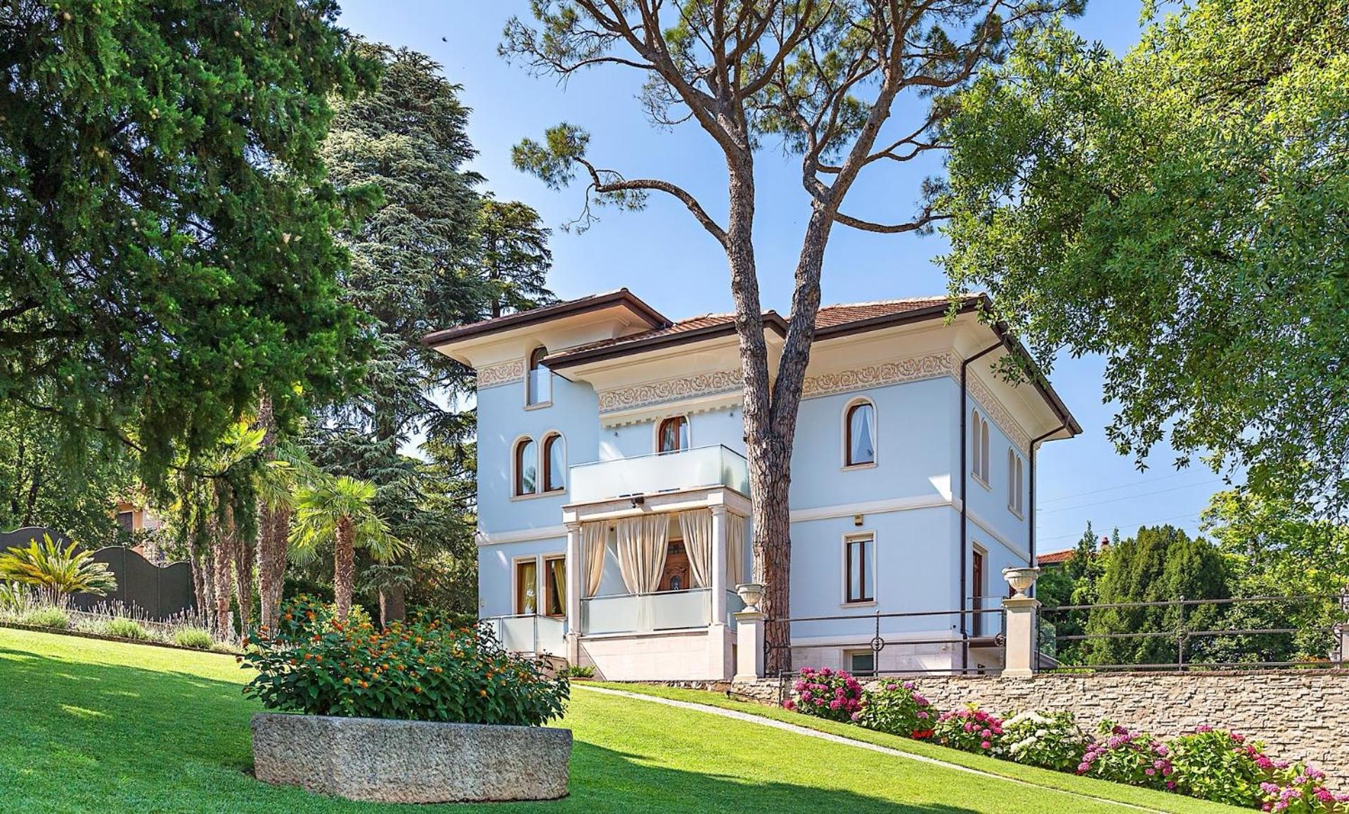 Villa Angela - Italian Homing Desenzano del Garda Buitenkant foto